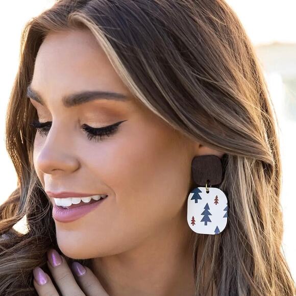 New Plunder “Clarice” Wood Christmas Tree Earrings (2.5”) - Picture 4 of 4